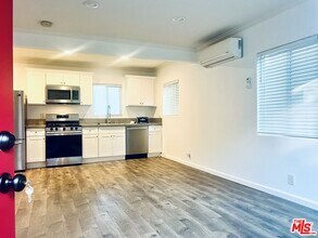 1231 E Harvard St in Glendale, CA - Building Photo - Building Photo