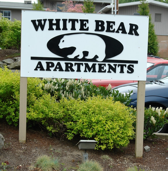 White Bear Apartments in Corvallis, OR - Foto de edificio - Building Photo