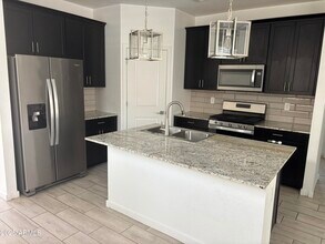 14203 W Voltaire St in Surprise, AZ - Building Photo - Building Photo