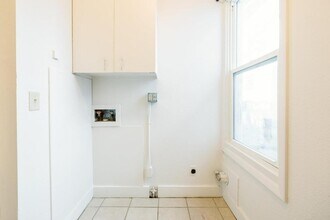 317 W 4th St in Muscatine, IA - Building Photo - Building Photo