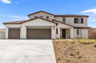 34406 Dara Ct in Winchester, CA - Building Photo