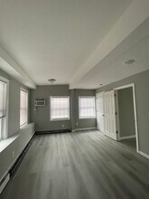 740 Grand St, Unit 2 in Jersey City, NJ - Building Photo - Building Photo