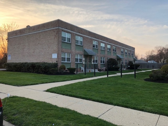 Moorestown Court Apartments in Moorestown, NJ - Building Photo