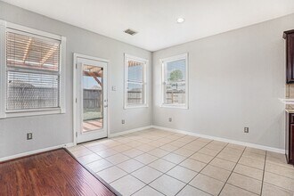 405 Abbey Ln in League City, TX - Building Photo - Building Photo