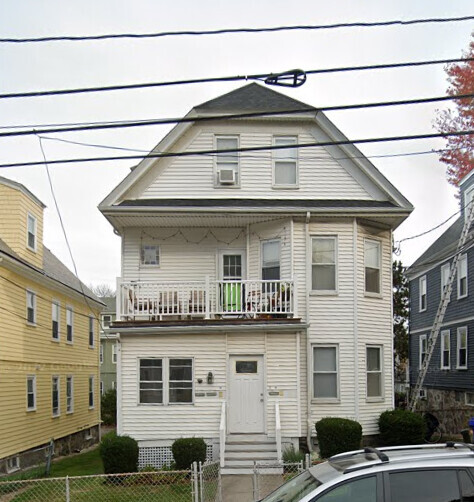 66 Brooks St, Unit 3 in Boston, MA - Building Photo