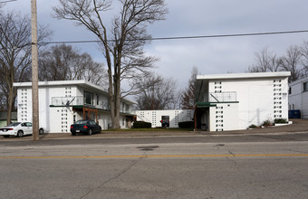 Plaza View Apartments in Kent, OH - Building Photo - Building Photo