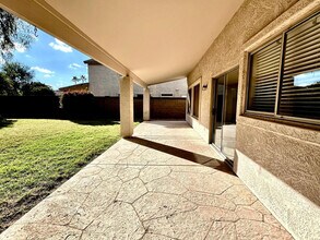 7309 W Mohawk Ln in Glendale, AZ - Building Photo - Building Photo