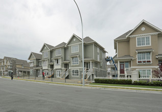 Charterhouse at Hampton Cove in Delta, BC - Building Photo - Building Photo