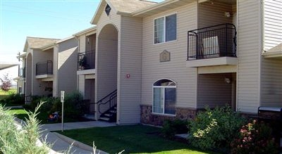 Aspen Court Apartments in Logan, UT - Foto de edificio - Building Photo