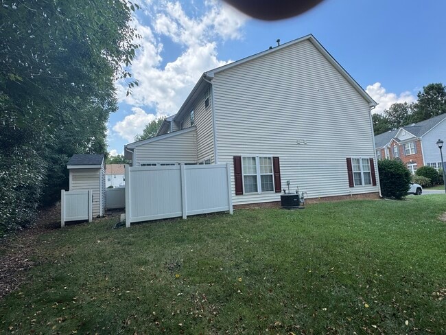 property at 1965 Charlotte Hwy