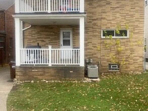 1725 Brookview Blvd, Unit 1725 in Parma, OH - Building Photo - Building Photo