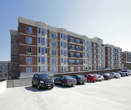 The Peninsula at City Place in Edgewater, NJ - Building Photo - Building Photo