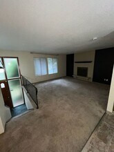 4517 Jean Ct W in University Place, WA - Building Photo - Building Photo