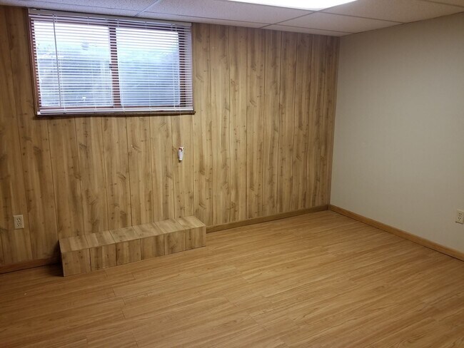 1419 Bemidji Ave N in Bemidji, MN - Building Photo - Building Photo