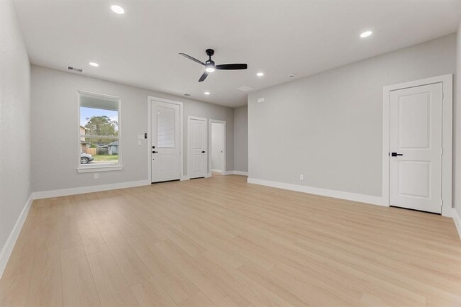 9902 Haddick St in Houston, TX - Building Photo - Building Photo