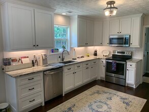 209 Queens Ct in Good Hope, GA - Building Photo - Building Photo