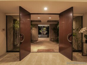 7963 Prospect Pl in San Diego, CA - Building Photo - Building Photo