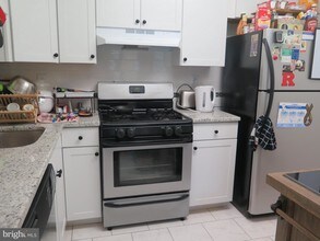 206 Salem Ct-Unit -4 in Princeton, NJ - Building Photo - Building Photo