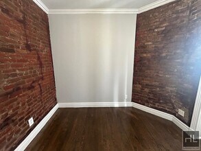 410 E 13th St, Unit 5C in New York, NY - Building Photo - Building Photo