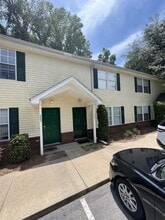 2520 Graves Rd in Tallahassee, FL - Building Photo - Building Photo