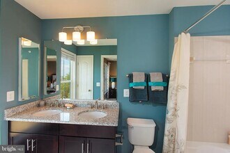 21754 Harroun Terrace in Ashburn, VA - Building Photo - Building Photo