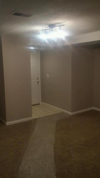 339 W Washington Ave in Jackson, MI - Building Photo