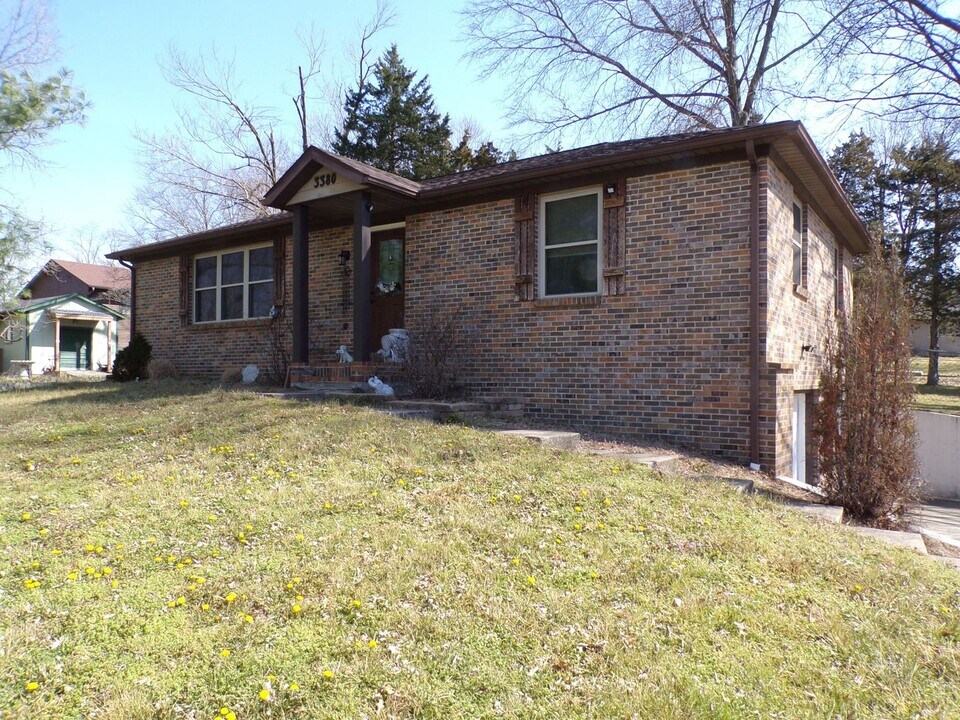 3380 S Brampton Ln in Columbia, MO - Building Photo