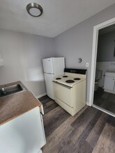 13430 Euclid Ave in East Cleveland, OH - Foto de edificio - Building Photo