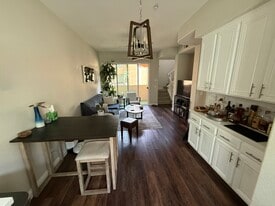 850 Almond Rd in San Marcos, CA - Building Photo