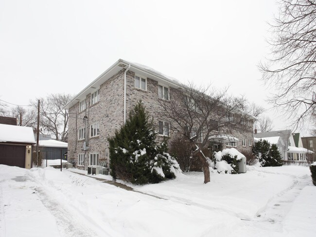 1016 B St in Lincoln, NE - Foto de edificio - Building Photo