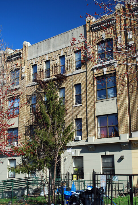 1073 Eastern Parkway in Brooklyn, NY - Building Photo