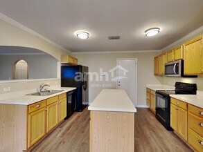 30142 Rattana Ct in Wesley Chapel, FL - Building Photo - Building Photo