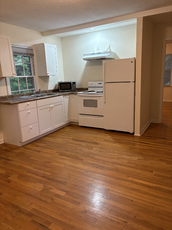 property at 919 Wooten Lake Rd NW