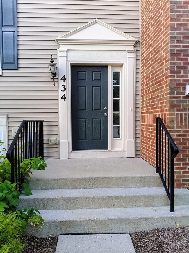 434 Town Center Blvd in Gilberts, IL - Building Photo - Building Photo