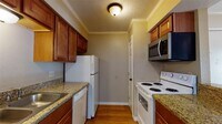 904 University Oaks Blvd, Unit 33 in College Station, TX - Building Photo - Building Photo