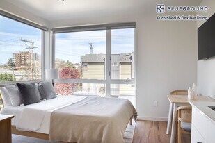 1305 E Marion St in Seattle, WA - Building Photo