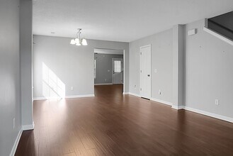 611 Resinwood Rd in Moncks Corner, SC - Building Photo - Building Photo