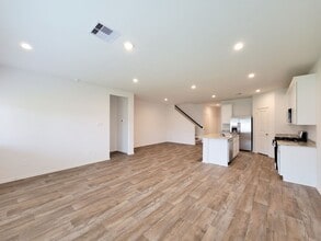 4242 Bromham Farms Dr in Fulshear, TX - Building Photo - Building Photo