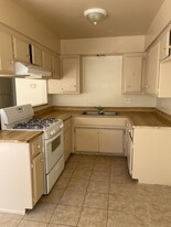 15544 L St, Unit C Apartamentos