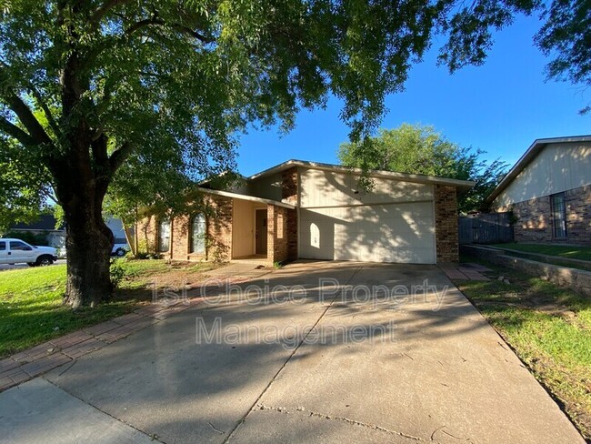 4312 Spindletree Ln in Fort Worth, TX - Building Photo - Building Photo