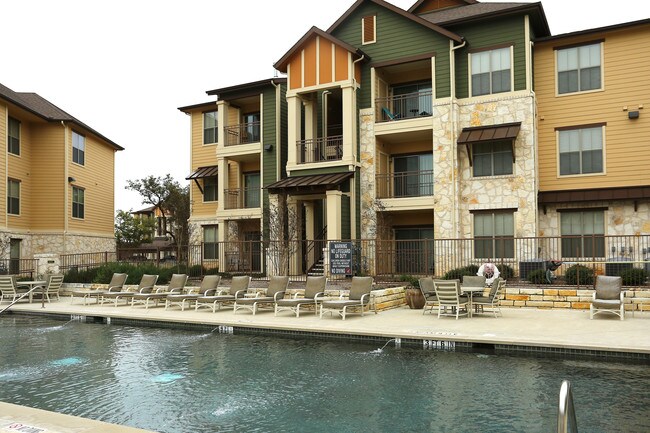 The Rowan at Southwest Austin in Austin, TX - Foto de edificio - Building Photo