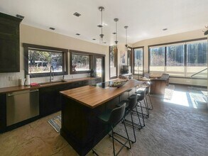 162 Doris Dr in Breckenridge, CO - Building Photo - Building Photo