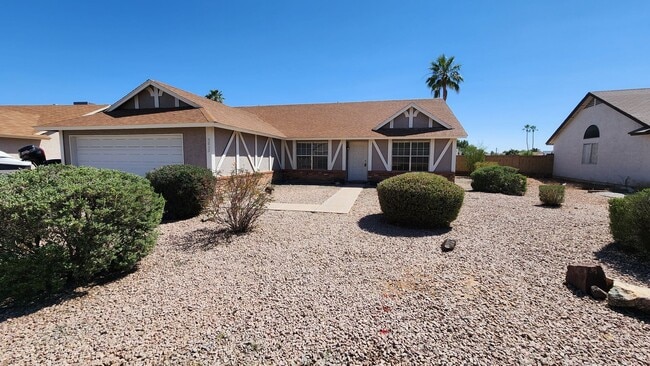 property at 3643 W Fairview Ln