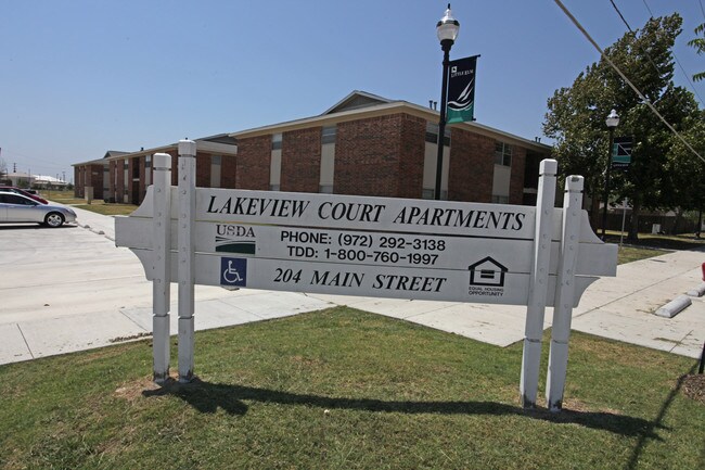 Lakeview Court Apartments in Little Elm, TX - Building Photo - Building Photo