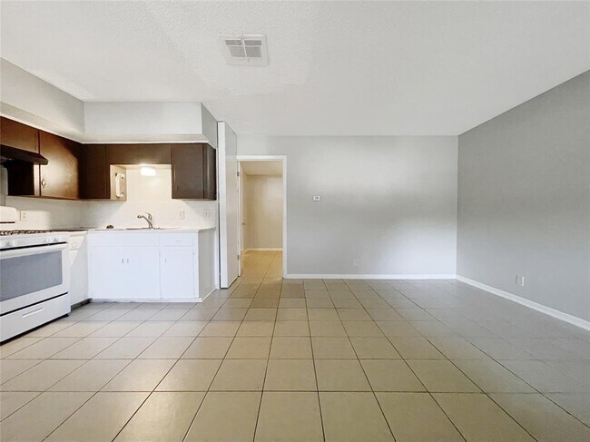 property at 2503 Cecil Dr
