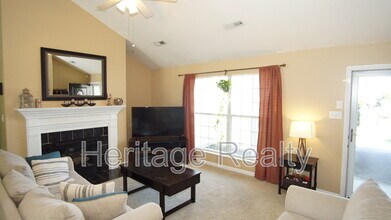 5425 Crooked Pine Ln in Knoxville, TN - Building Photo - Building Photo