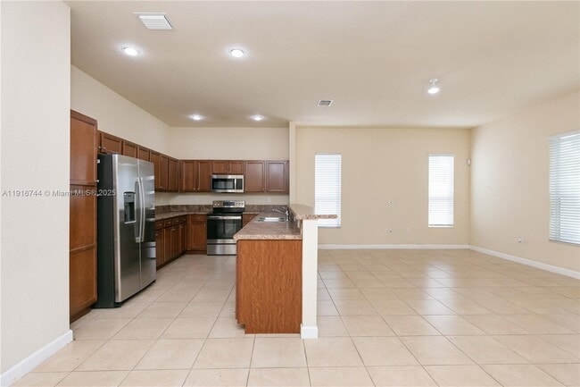 9036 SW 170th Pl in Miami, FL - Building Photo - Building Photo