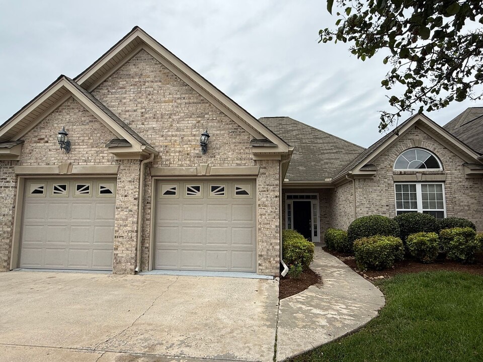 6655 Rapidan River Rd in Hixson, TN - Building Photo