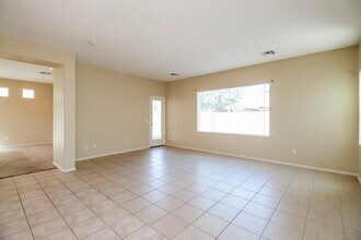 11560 W Lincoln St in Avondale, AZ - Building Photo - Building Photo