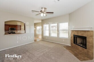 230 Silver Ripple Dr in Rosenberg, TX - Building Photo - Building Photo